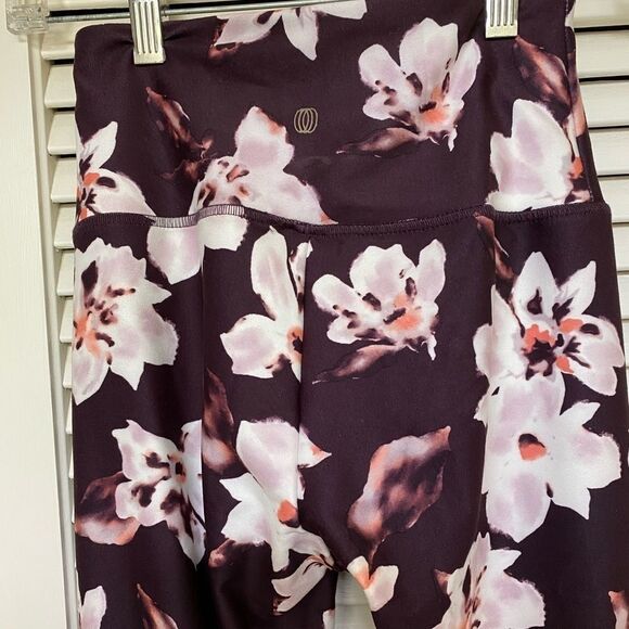 Balance Collection floral High Waist ankle legging - Picture 6 of 8